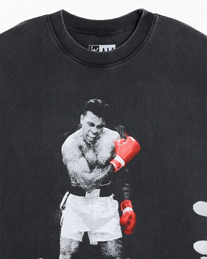 MUHAMMAD ALI OFFICIAL COLLECTION "THE GREATEST" TEE WASHED BLACK חולצת מוחמד עלי