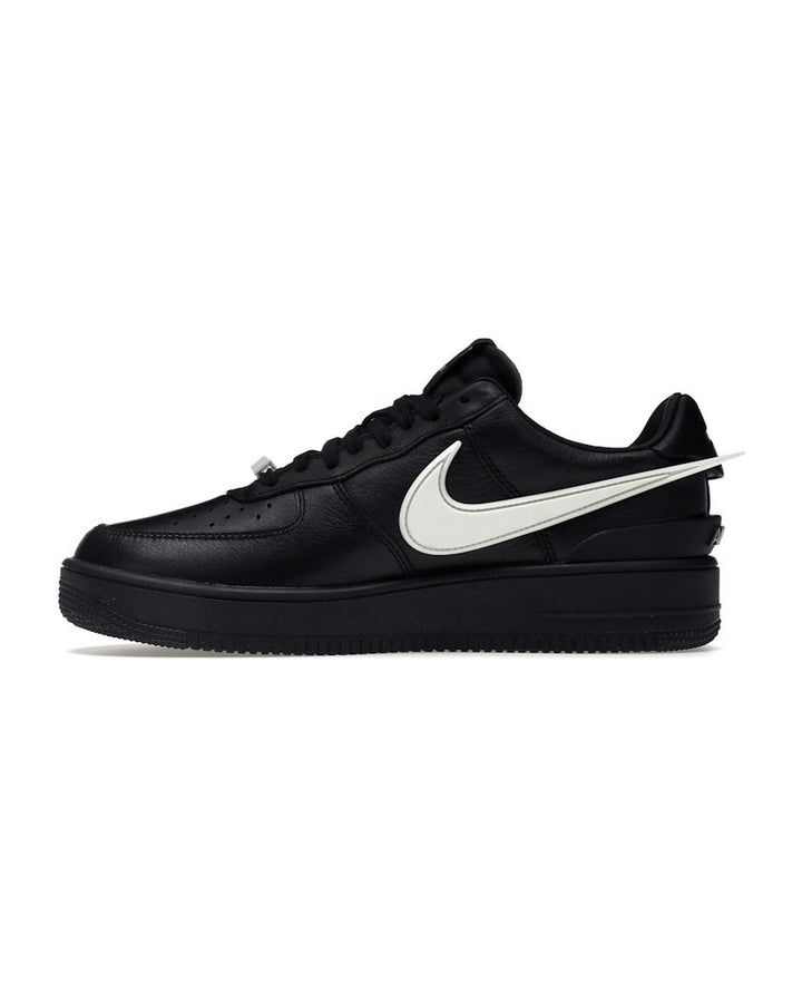 NIKE UNISEX AIR FORCE 1 LOW X AMBUSH BLACK סניקרס נייקי אייר פורס 1 לואו אמבוש שחור יוניסקס