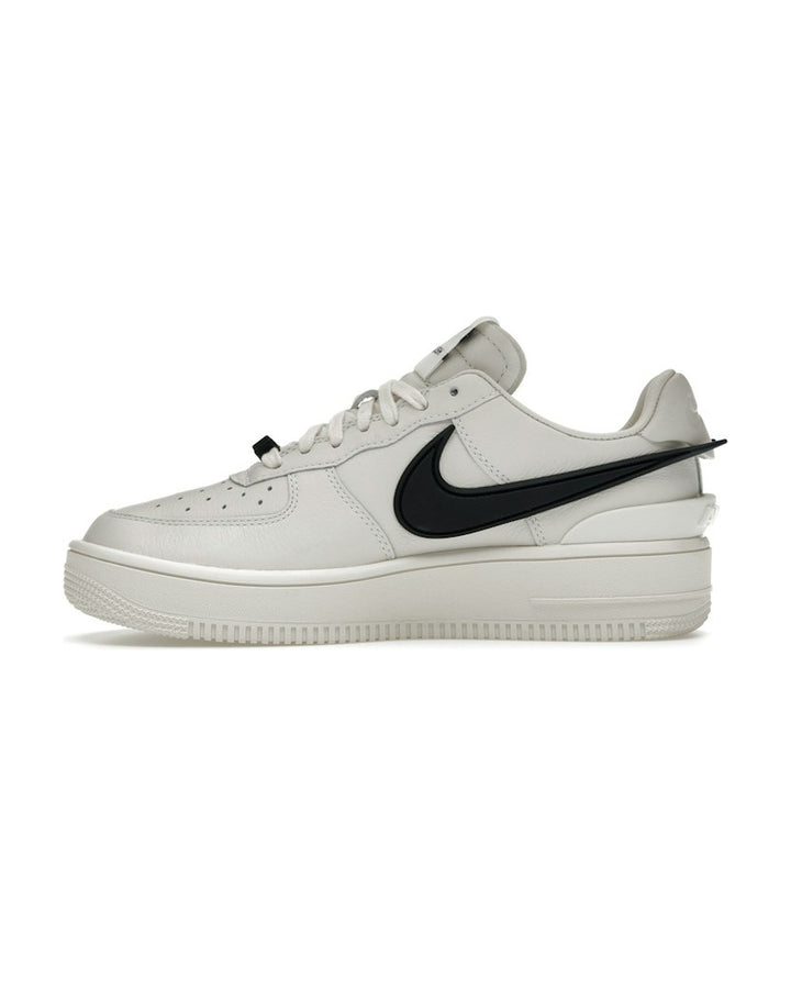 NIKE UNISEX AIR FORCE 1 LOW X AMBUSH PHANTOM סניקרס נייקי אייר פורס 1 לואו אמבוש לבן שמנת יוניסקס
