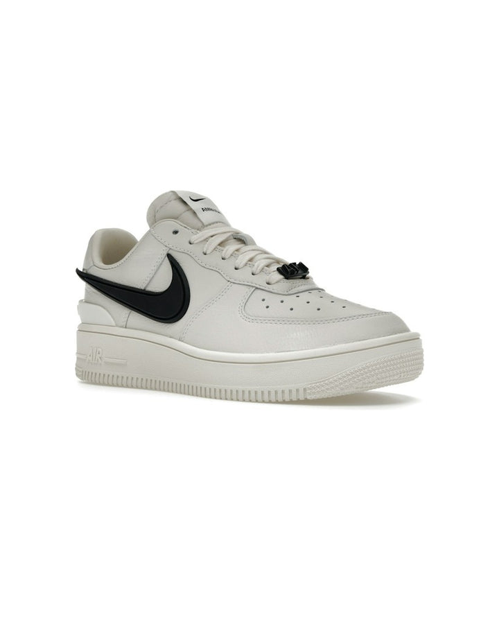 NIKE UNISEX AIR FORCE 1 LOW X AMBUSH PHANTOM סניקרס נייקי אייר פורס 1 לואו אמבוש לבן שמנת יוניסקס