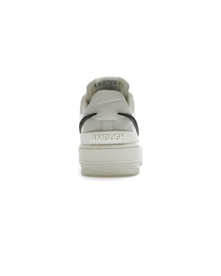 NIKE UNISEX AIR FORCE 1 LOW X AMBUSH PHANTOM סניקרס נייקי אייר פורס 1 לואו אמבוש לבן שמנת יוניסקס
