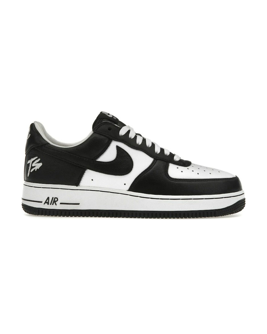 NIKE MEN'S AIR FORCE 1 LOW X FAT JOE TERROR SQUAD BLACKOUT סניקרס נייקי אייר פורס 1 לואו פאט ג׳ו טרור סקוואד לבן שחור לגברים