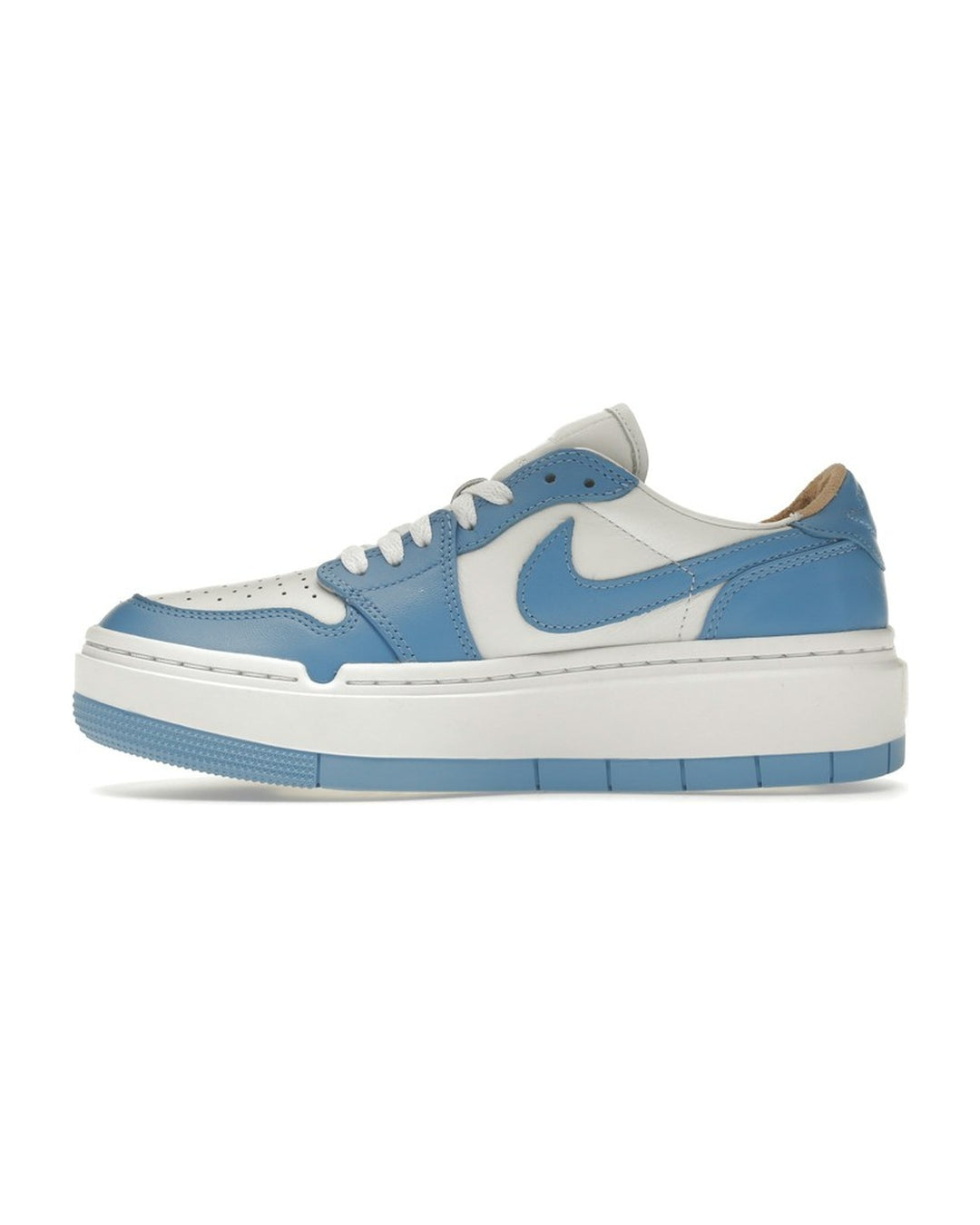NIKE WOMEN'S AIR JORDAN 1 ELEVATE LOW SE UNIVERSITY BLUE - סניקרס נייקי אייר ג׳ורדן 1 אלבייט לואו לבן ותכלת לנשים - תמונה 2