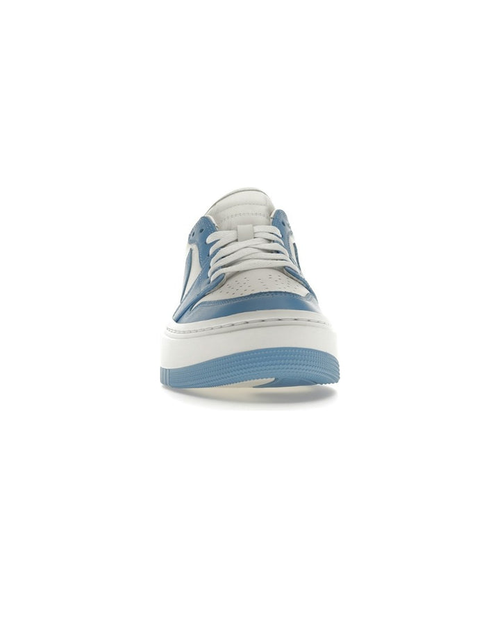 NIKE WOMEN'S AIR JORDAN 1 ELEVATE LOW SE UNIVERSITY BLUE - סניקרס נייקי אייר ג׳ורדן 1 אלבייט לואו לבן ותכלת לנשים - תמונה 5