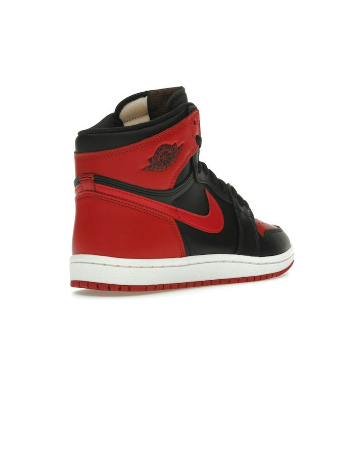 NIKE MEN'S AIR JORDAN 1 HIGH 85 BRED - סניקרס נייקי אייר ג׳ורדן 1 היי 85 שחור ואדום לגברים - תמונה 4