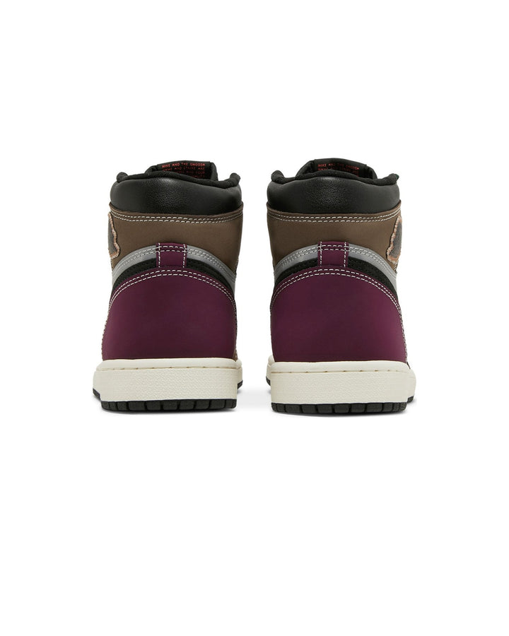 NIKE MEN'S AIR JORDAN 1 HIGH OG HAND CRAFTED סניקרס נייקי אייר ג׳ורדן 1 היי שחור וחום לגברים