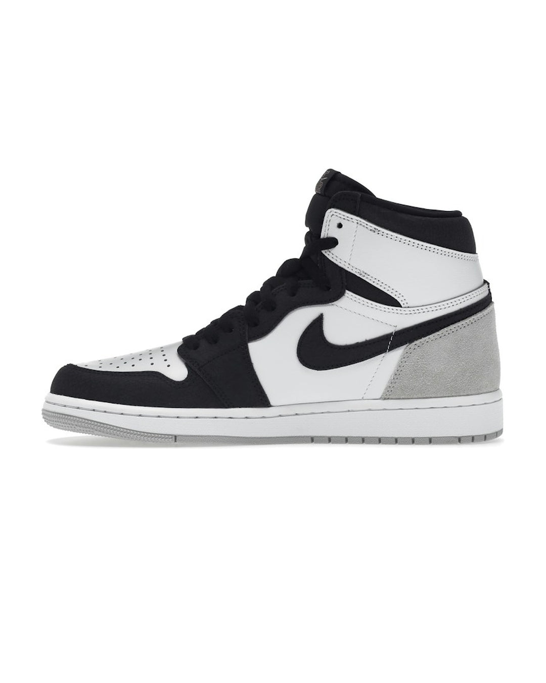 NIKE MEN'S AIR JORDAN 1 HIGH OG STAGE HAZE - סניקרס נייקי אייר ג׳ורדן 1 היי לבן אפור ושחור לגברים - תמונה 2