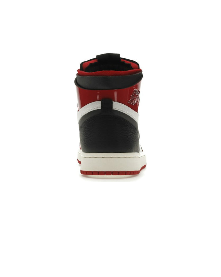 NIKE WOMEN'S AIR JORDAN 1 HIGH ZOOM AIR CMFT PATENT CHICAGO - סניקרס נייקי אייר ג׳ורדן 1 היי זום לקה אדום לבן ושחור לנשים - תמונה 6
