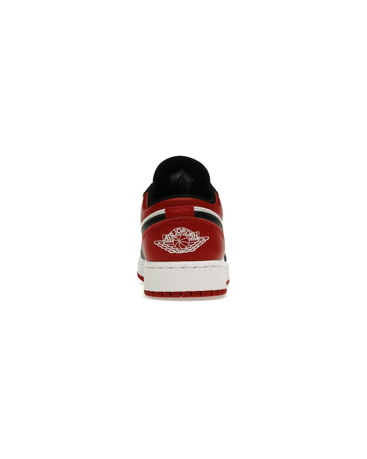NIKE KIDS' AIR JORDAN 1 LOW GS BRED TOE - סניקרס נוער נייקי אייר ג׳ורדן 1 לואו אדום לבן ושחור - מידות נוער 35.5-40 - תמונה 6