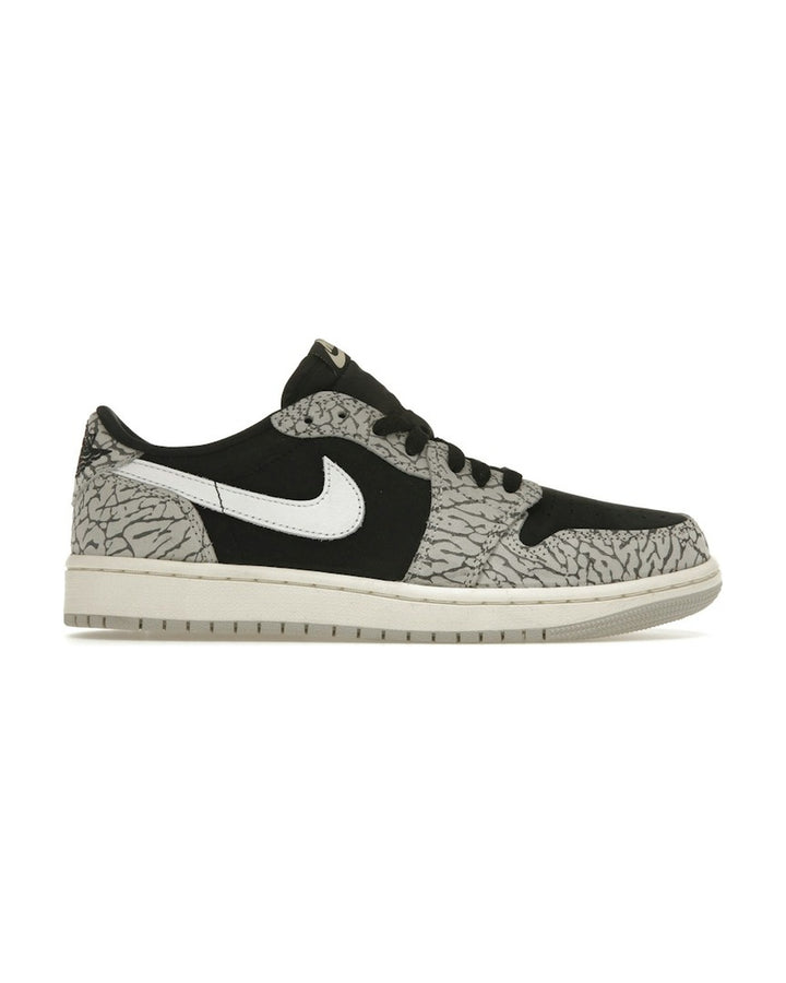 NIKE WOMEN'S AIR JORDAN 1 LOW OG BLACK MUSLIN סניקרס נייקי אייר ג׳ורדן 1 לואו OG שחור אפור ושמנת לנשים