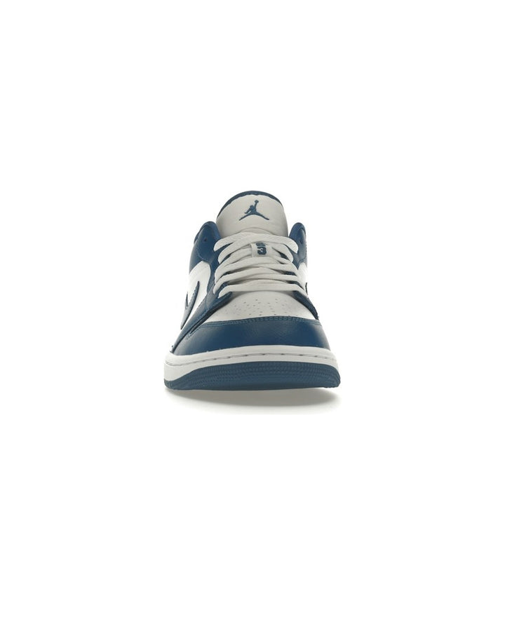NIKE WOMEN'S AIR JORDAN 1 LOW WHITE DARK MARINA BLUE סניקרס נייקי אייר ג׳ורדן 1 לואו לבן וכחול לנשים