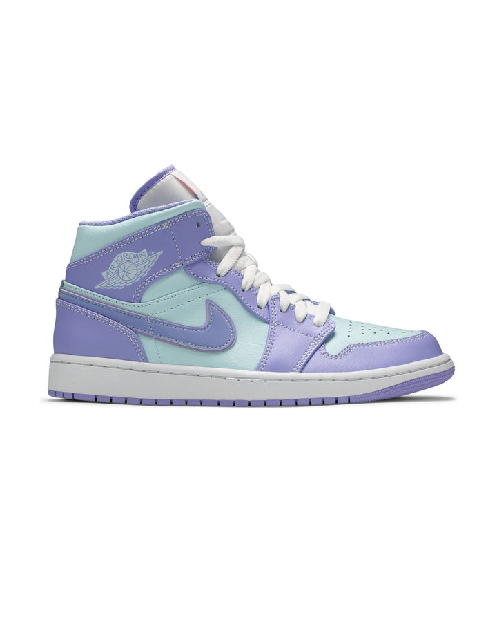 NIKE MEN'S AIR JORDAN 1 MID PURPLE PULSE סניקרס נייקי אייר ג׳ורדן 1 מיד סגול ותכלת לגברים