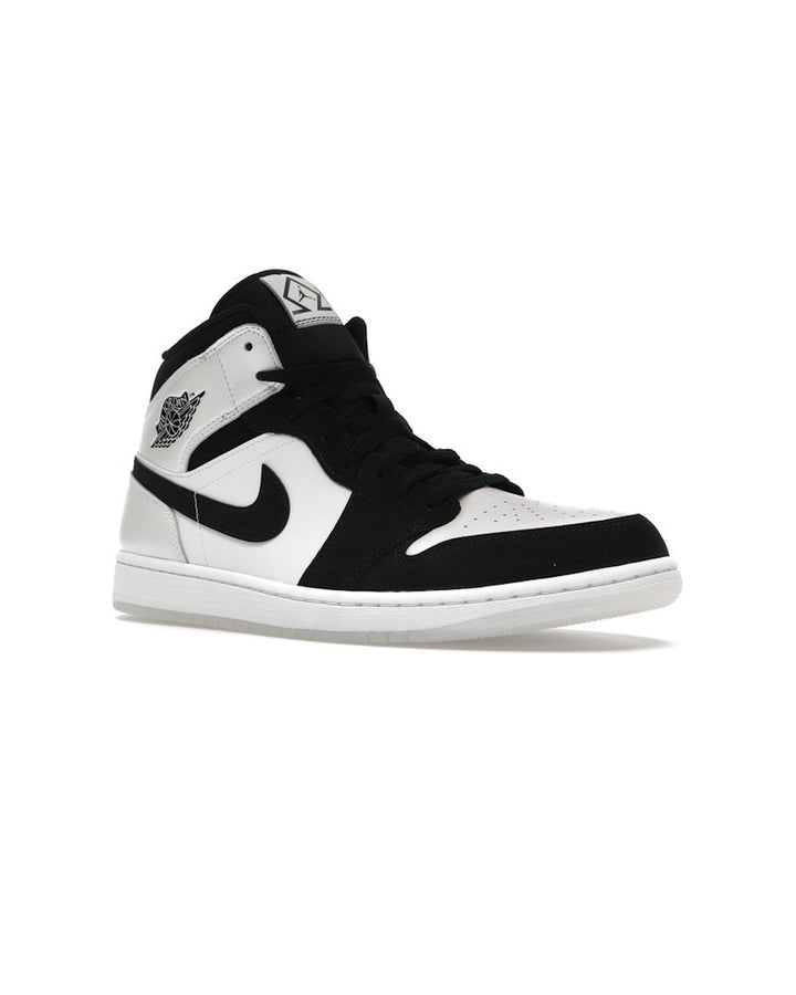 NIKE MEN'S AIR JORDAN 1 MID SE DIAMOND SHORTS - סניקרס נייקי אייר ג׳ורדן 1 מיד דיימונד לבן ושחור צבעוני לגברים - תמונה 3