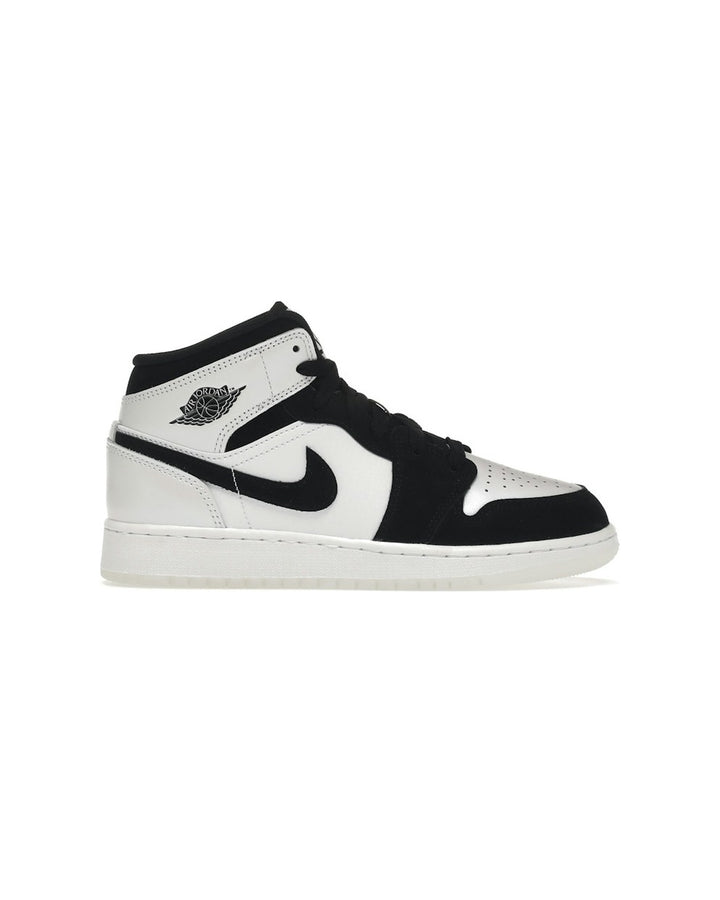 NIKE KIDS' AIR JORDAN 1 MID SE GS DIAMOND SHORTS - סניקרס נוער נייקי אייר ג׳ורדן 1 מיד דיימונד לבן ושחור צבעוני - מידות נוער 35.5-40 - תמונה 1