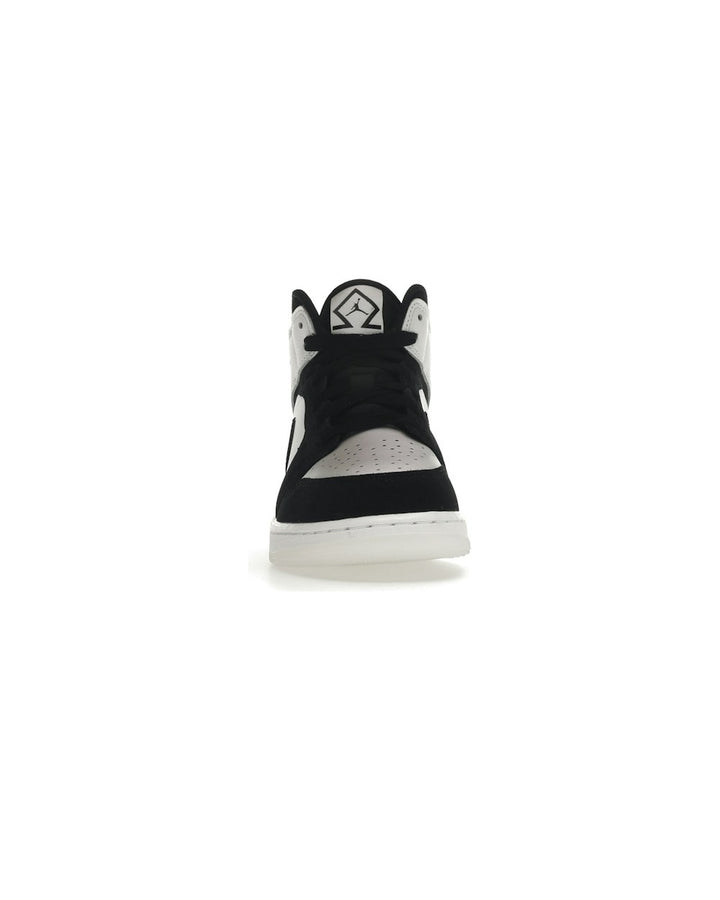 NIKE KIDS' AIR JORDAN 1 MID SE GS DIAMOND SHORTS - סניקרס נוער נייקי אייר ג׳ורדן 1 מיד דיימונד לבן ושחור צבעוני - מידות נוער 35.5-40 - תמונה 5