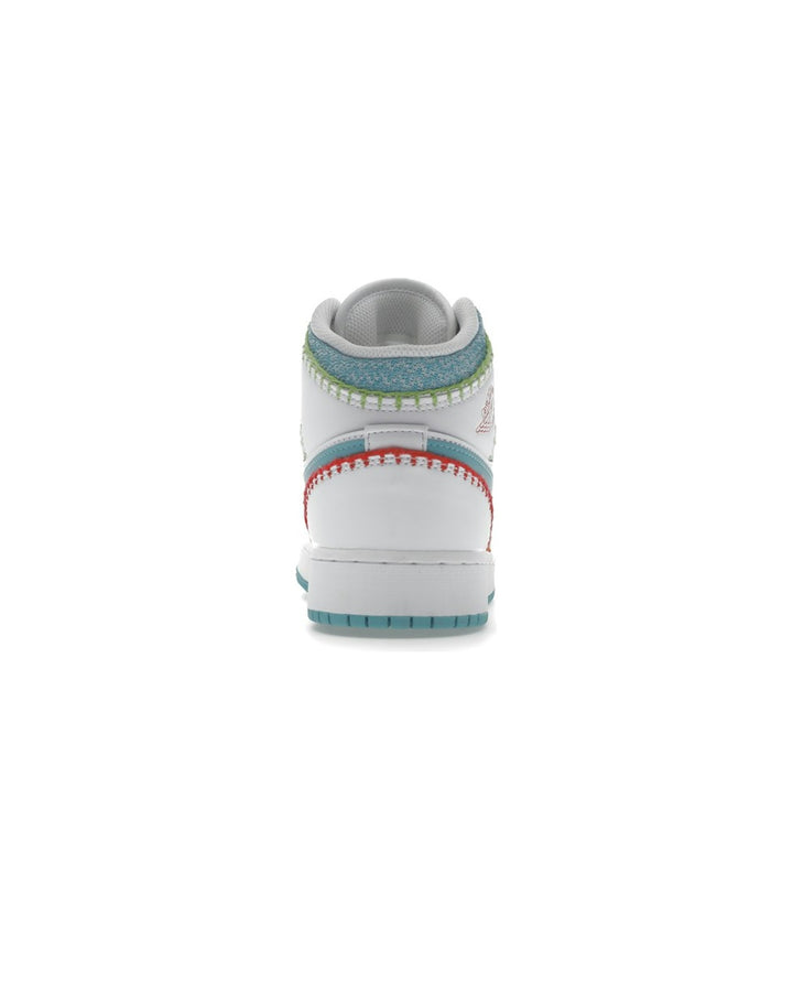NIKE KIDS' AIR JORDAN 1 MID SE GS MULTI KNIT - סניקרס נוער נייקי אייר ג׳ורדן 1 מיד לבן טורקיז וורוד - מידות נוער 35.5-40 - תמונה 6