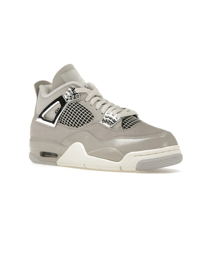 NIKE WOMEN'S AIR JORDAN 4 RETRO FROZEN MOMENTS