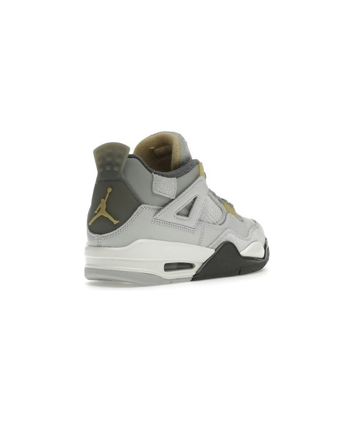NIKE KIDS' AIR JORDAN 4 RETRO SE GS CRAFT PHOTON DUST - סניקרס נוער נייקי אייר ג׳ורדן 4 רטרו קראפט אפור בהיר ושמנת - מידות נוער 35.5-40 - תמונה 4