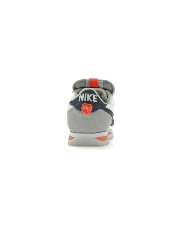 NIKE MEN'S CORTEZ KENNY IV X KENDRICK LAMAR WHITE - סניקרס נייקי קורטז קני 4 קנדריק לאמאר לבן לגברים - תמונה 6