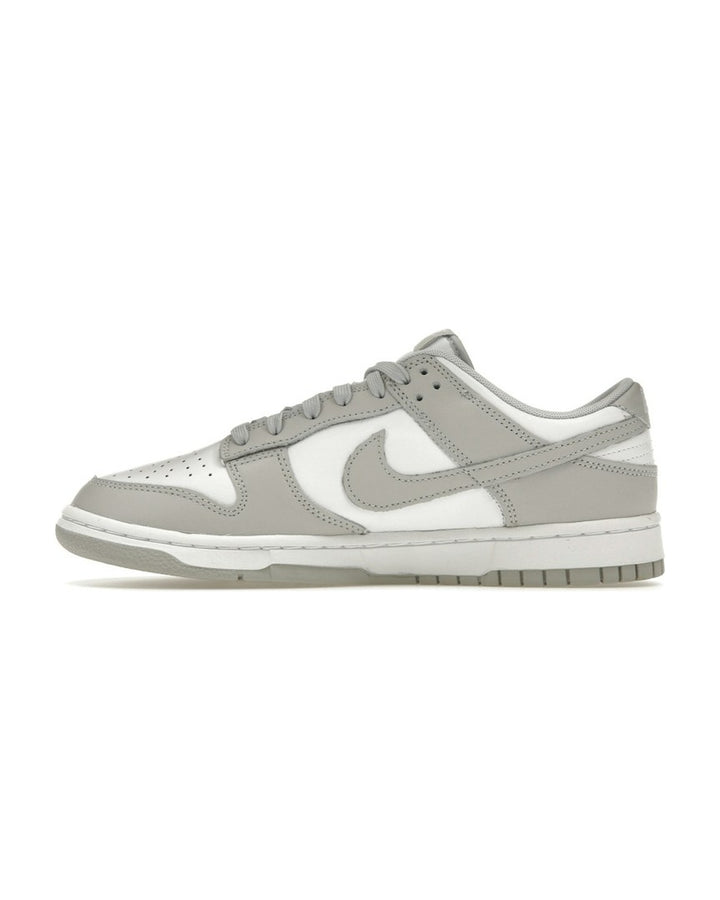 NIKE MEN'S DUNK LOW RETRO GREY FOG סניקרס נייקי דאנק לואו לבן ואפור לגברים