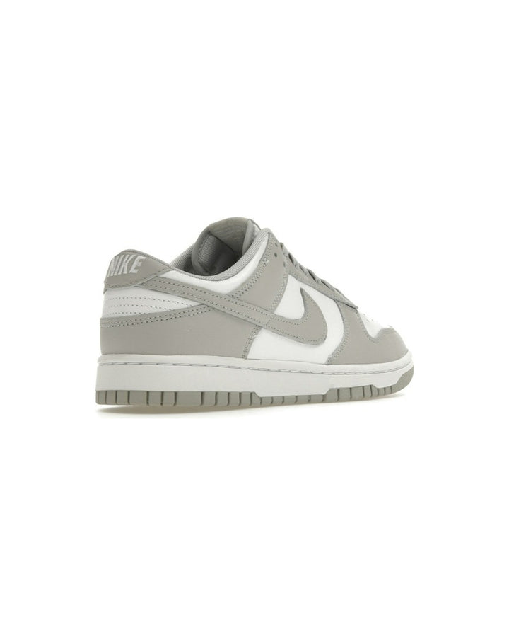NIKE MEN'S DUNK LOW RETRO GREY FOG סניקרס נייקי דאנק לואו לבן ואפור לגברים
