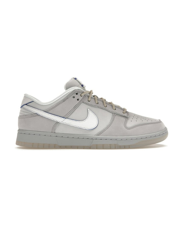 NIKE MEN'S DUNK LOW RETRO WOLF GREY סניקרס נייקי דאנק לואו אפור בהיר ולבן לגברים