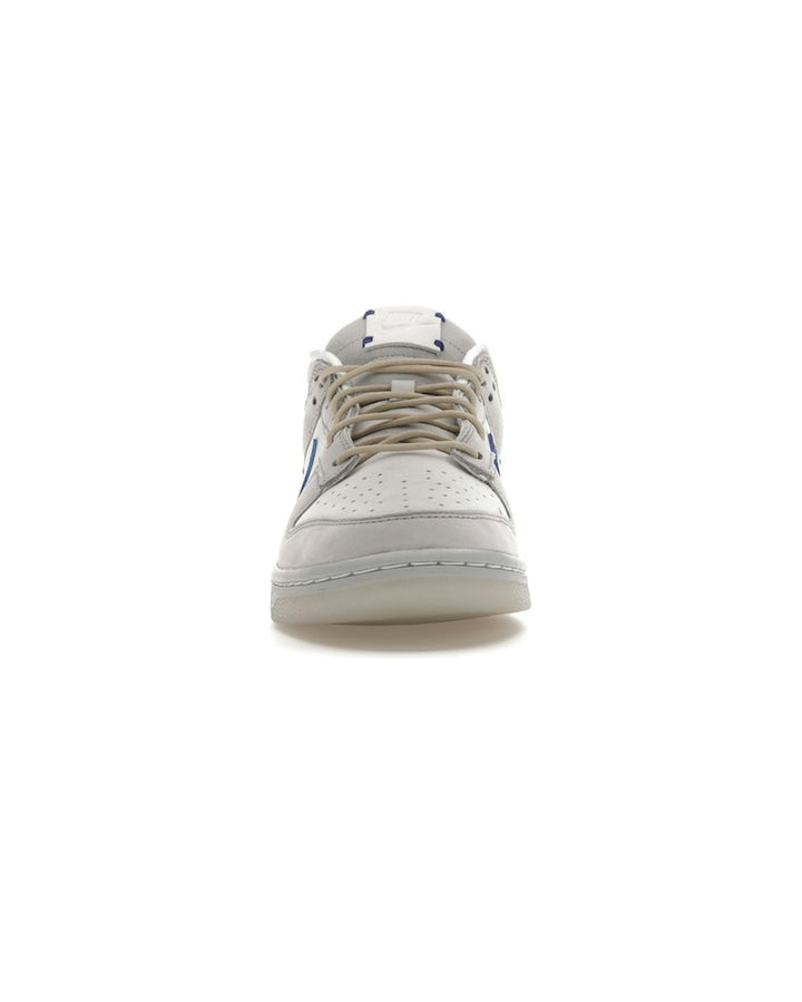NIKE MEN'S DUNK LOW RETRO WOLF GREY סניקרס נייקי דאנק לואו אפור בהיר ולבן לגברים