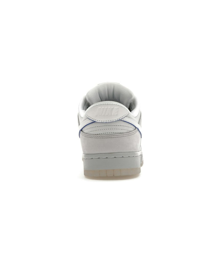 NIKE MEN'S DUNK LOW RETRO WOLF GREY סניקרס נייקי דאנק לואו אפור בהיר ולבן לגברים