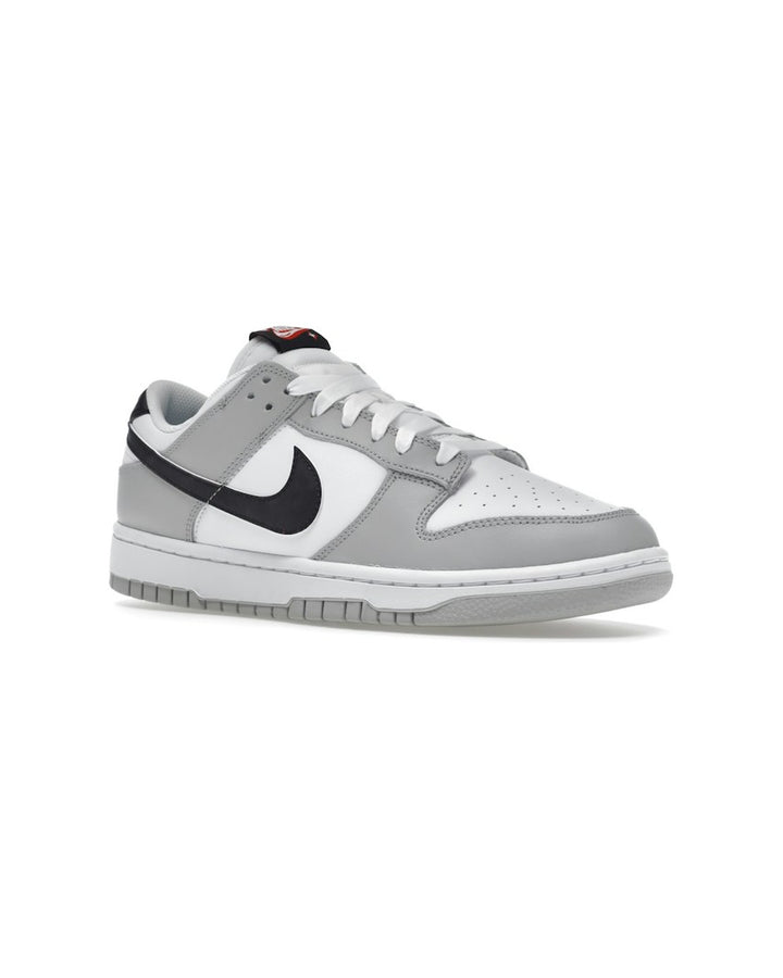 NIKE MEN'S DUNK LOW SE LOTTERY PACK GREY FOG סניקרס נייקי דאנק לואו לוטרי פאק אפור שחור ותכלת לגברים