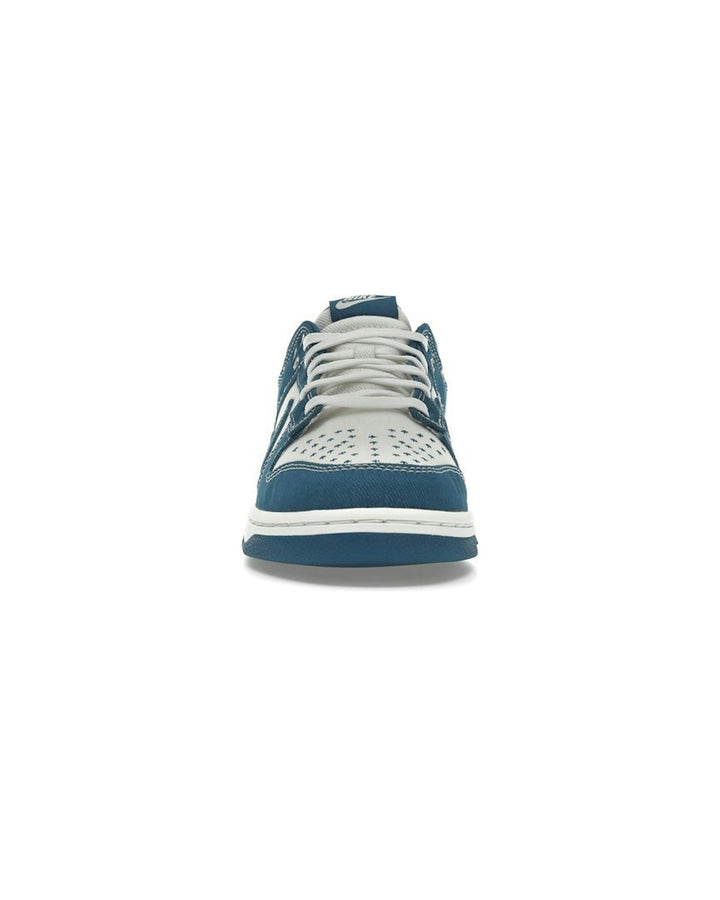 NIKE MEN'S DUNK LOW RETRO SE SASHIKO SUMMIT WHITE INDUSTRIAL BLUE סניקרס נייקי דאנק לואו סאשיקו לבן וכחול לגברים