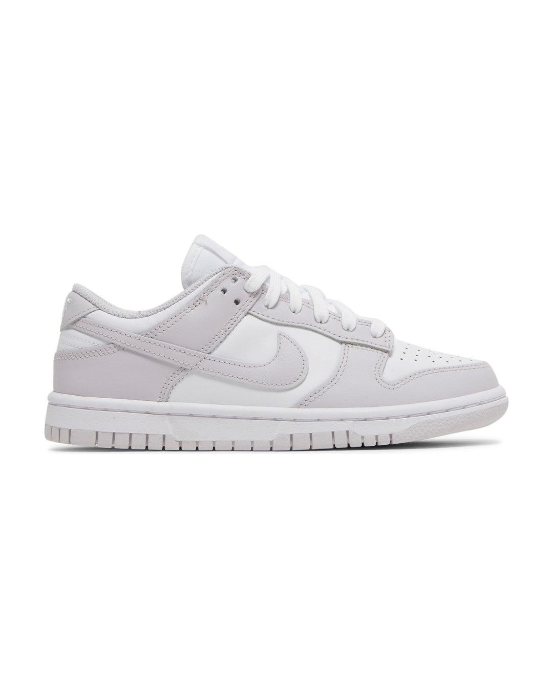 NIKE WOMEN'S DUNK LOW VENICE סניקרס נייקי דאנק לואו לבן וסגול בהיר לנשים