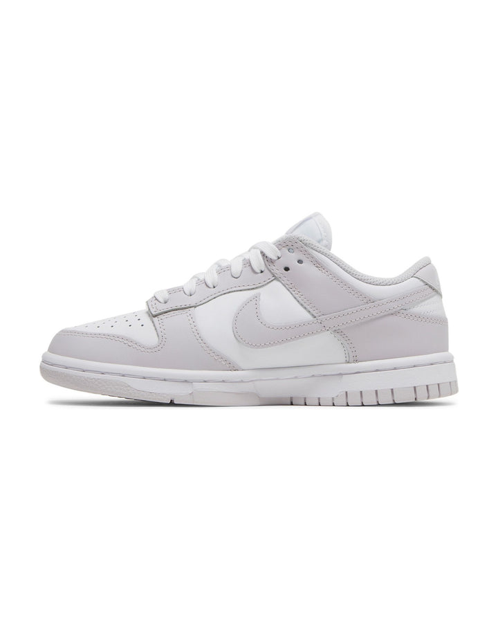 NIKE WOMEN'S DUNK LOW VENICE סניקרס נייקי דאנק לואו לבן וסגול בהיר לנשים