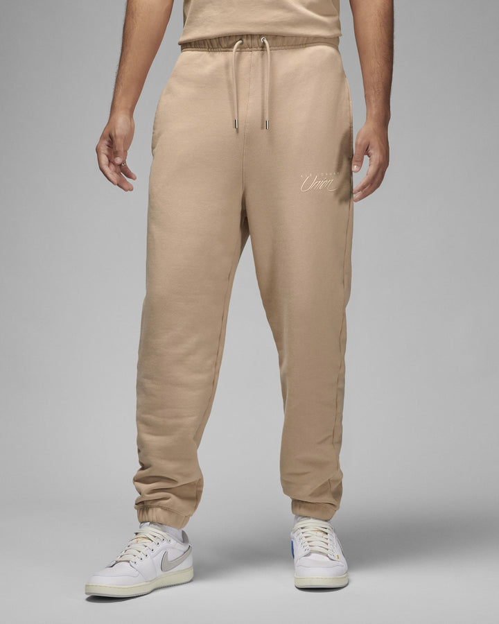 NIKE MEN'S JORDAN FLEECE PANT X UNION BIO BEIGE - מכנס טרנינג נייקי ג׳ורדן יוניון בז׳ לגברים - תמונה 5