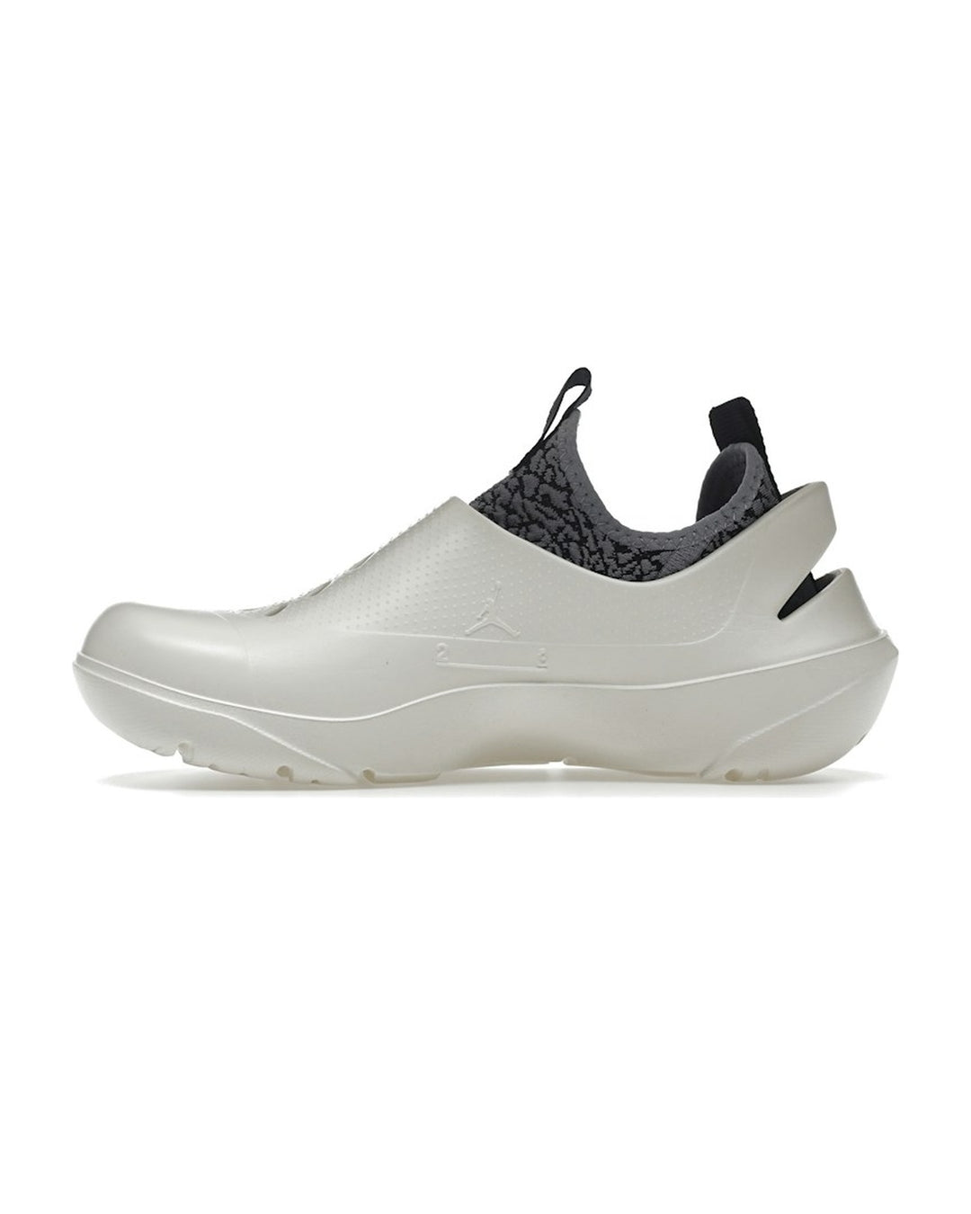 NIKE UNISEX JORDAN SYSTEM.23 SAIL BLACK CEMENT GREY סניקרס נייקי ג׳ורדן סיסטם 23 שמנת שחור ואפור יוניסקס