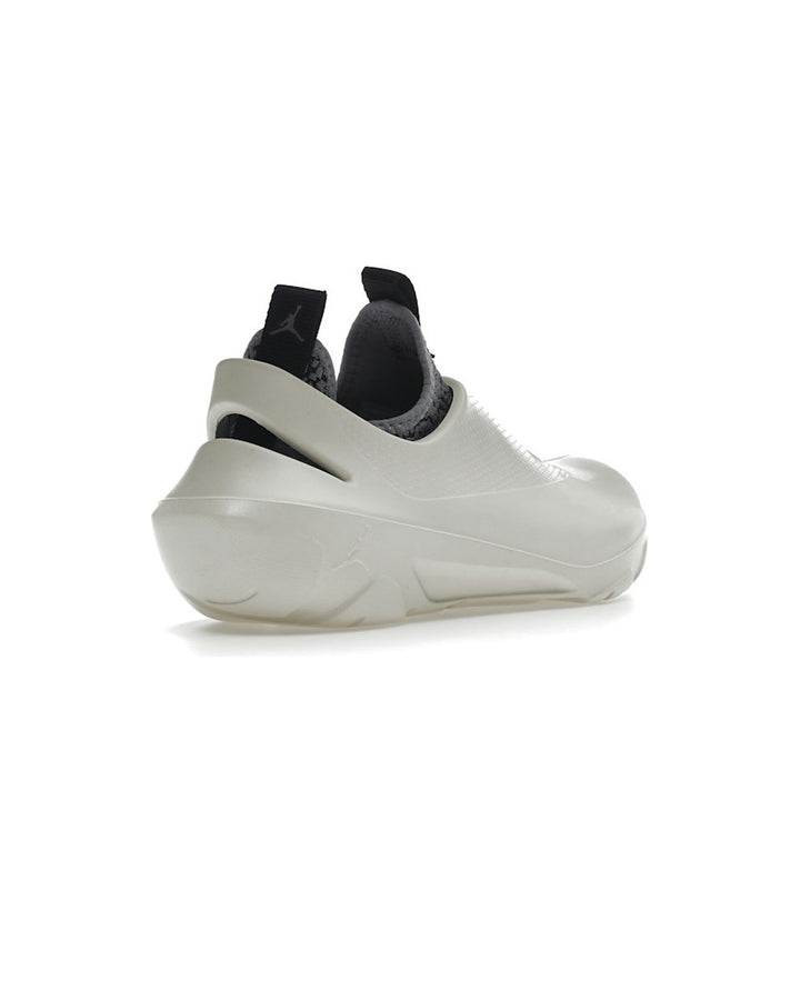 NIKE UNISEX JORDAN SYSTEM.23 SAIL BLACK CEMENT GREY סניקרס נייקי ג׳ורדן סיסטם 23 שמנת שחור ואפור יוניסקס
