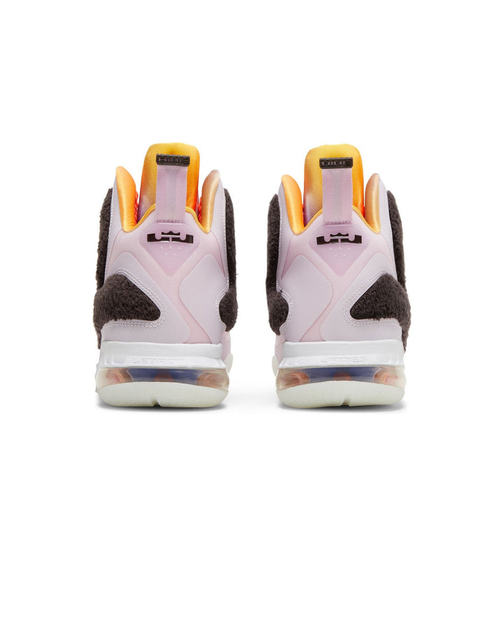 NIKE MEN'S LEBRON 9 REGAL PINK סניקרס נייקי לברון 9 ורוד לגברים