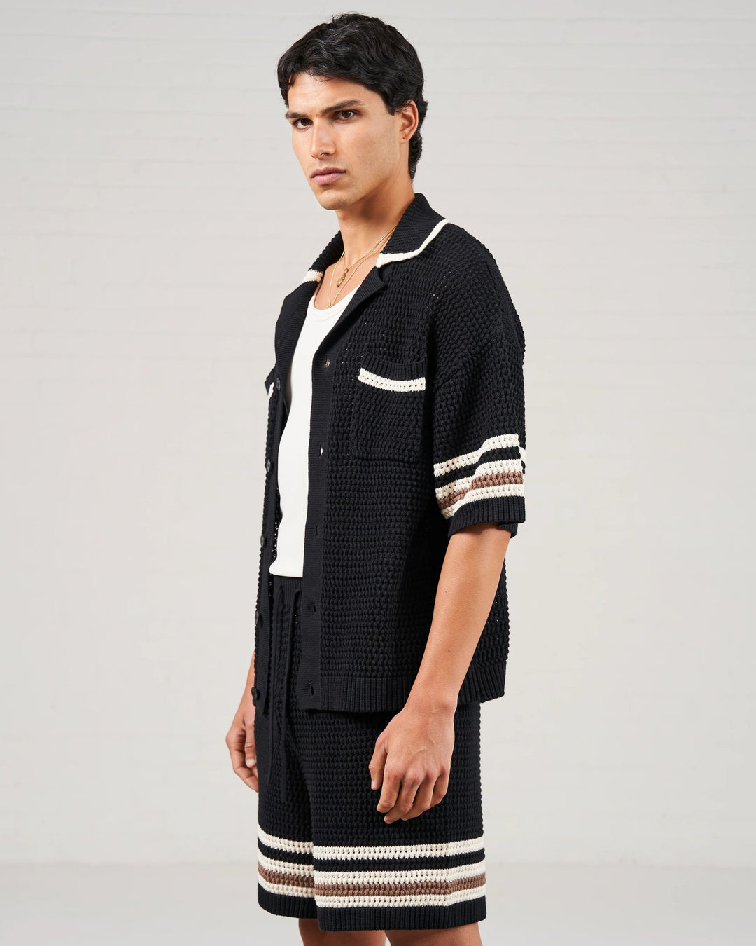 STRIPE TRIM CROCHET KNITTED SHIRT