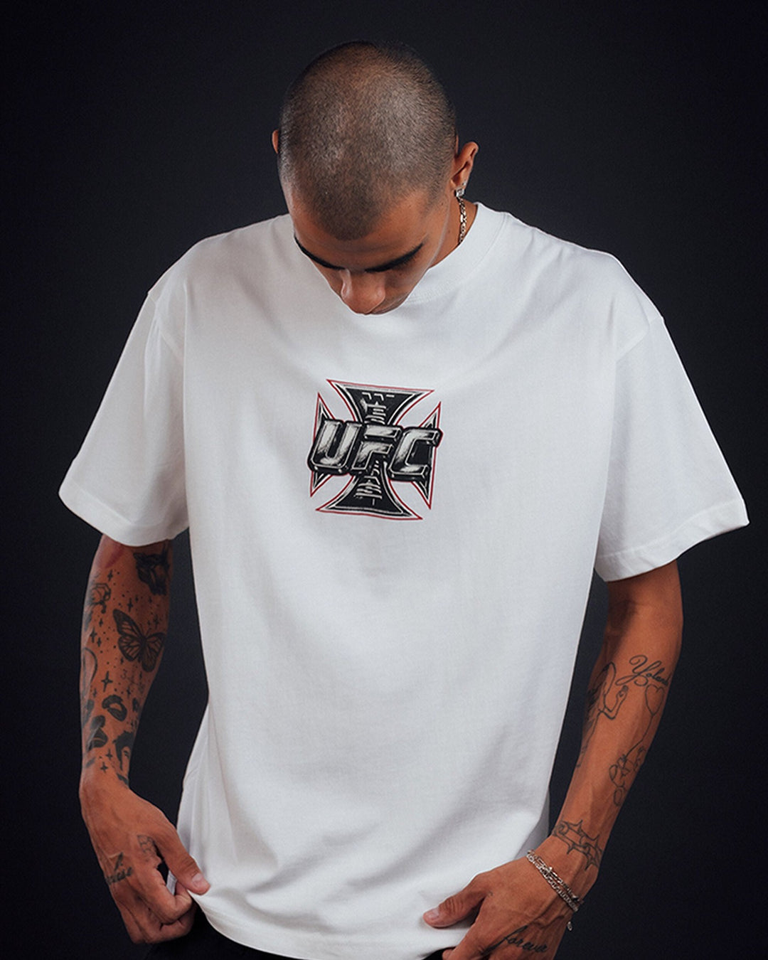UFC OFFICIAL COLLECTION "CHOPPER CLUB" TEE WHITE חולצת UFC