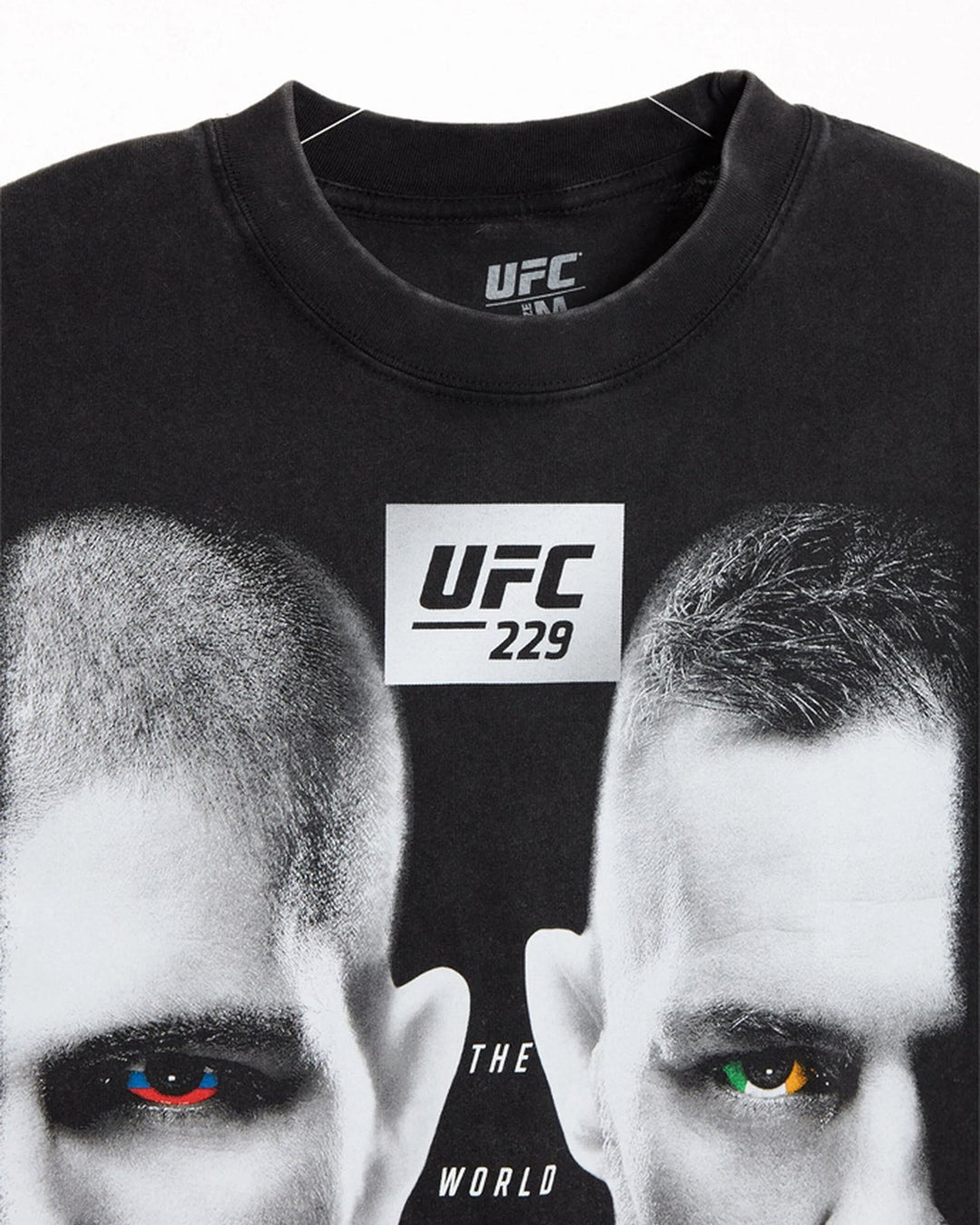 UFC OFFICIAL COLLECTION "THE WORLD IS WATCHING" TEE WASHED BLACK חולצת חביב נורמגומדוב וקונור מקגרגור - תמונה 2