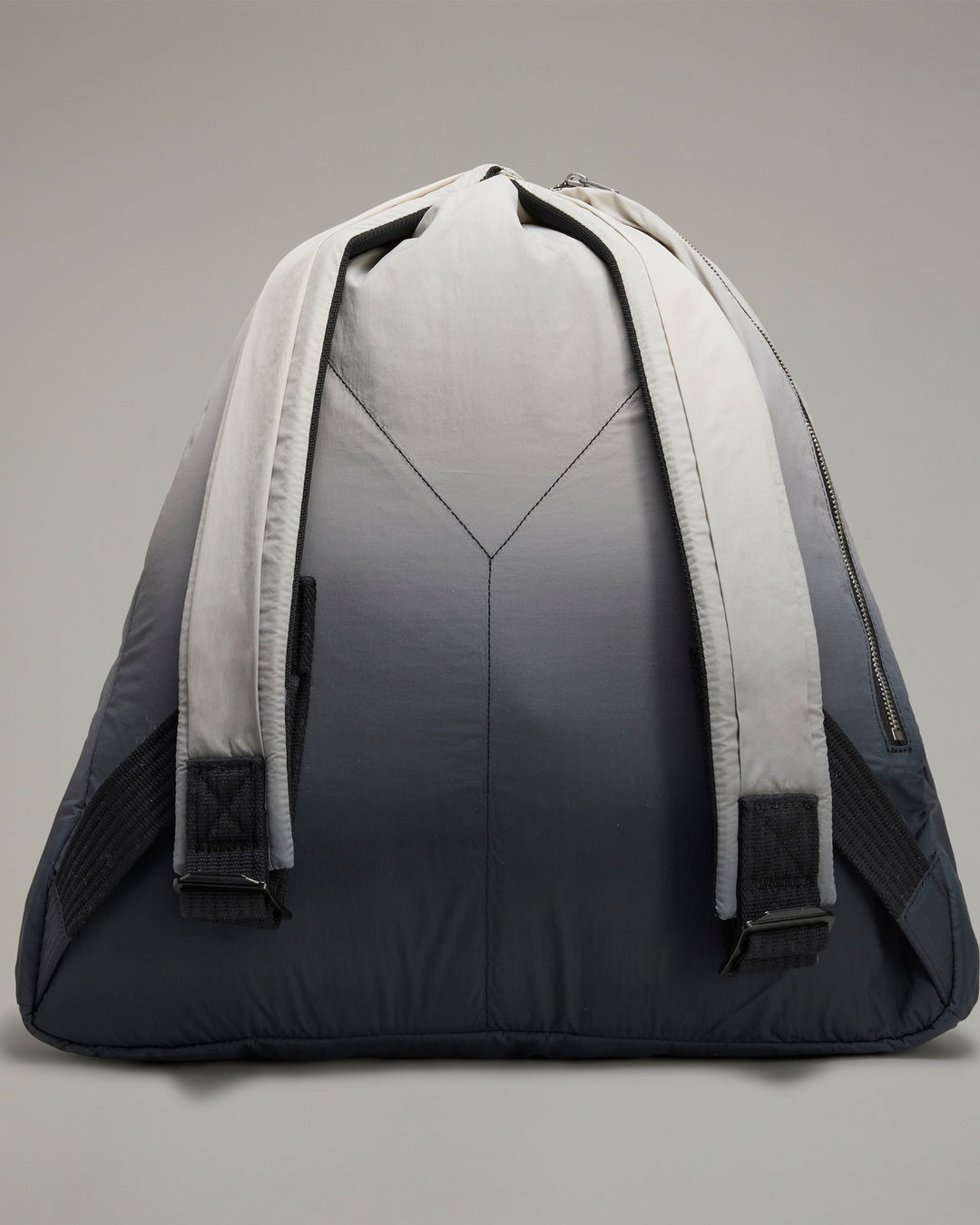 Y-3 UNISEX OMBRE BACKPACK MULTICOLOR - תיק גב Y-3 אומברה לבן ואפור כהה יוניסקס - תמונה 2