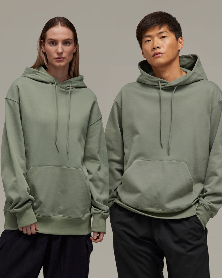 Y-3 UNISEX ORGANIC COTTON TERRY HOODIE STONE GREEN - קפוצ׳ון Y-3 ירוק אבן יוניסקס - תמונה 3