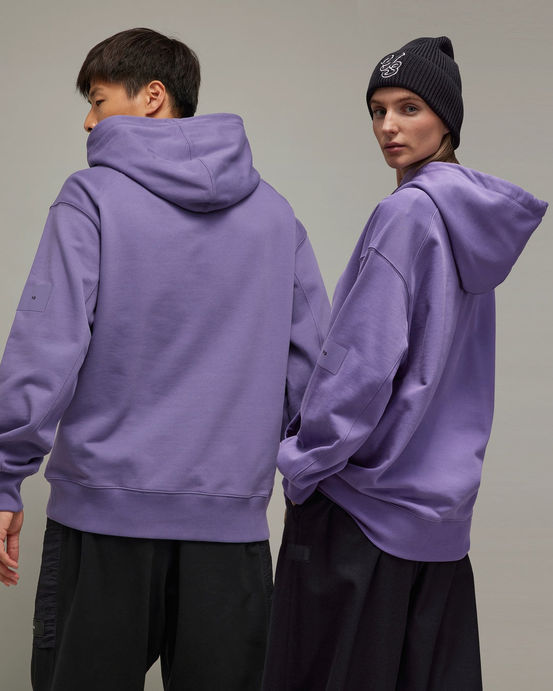 Y-3 UNISEX ORGANIC COTTON TERRY HOODIE TECH PURPLE - קפוצ׳ון Y-3 סגול יוניסקס - תמונה 4
