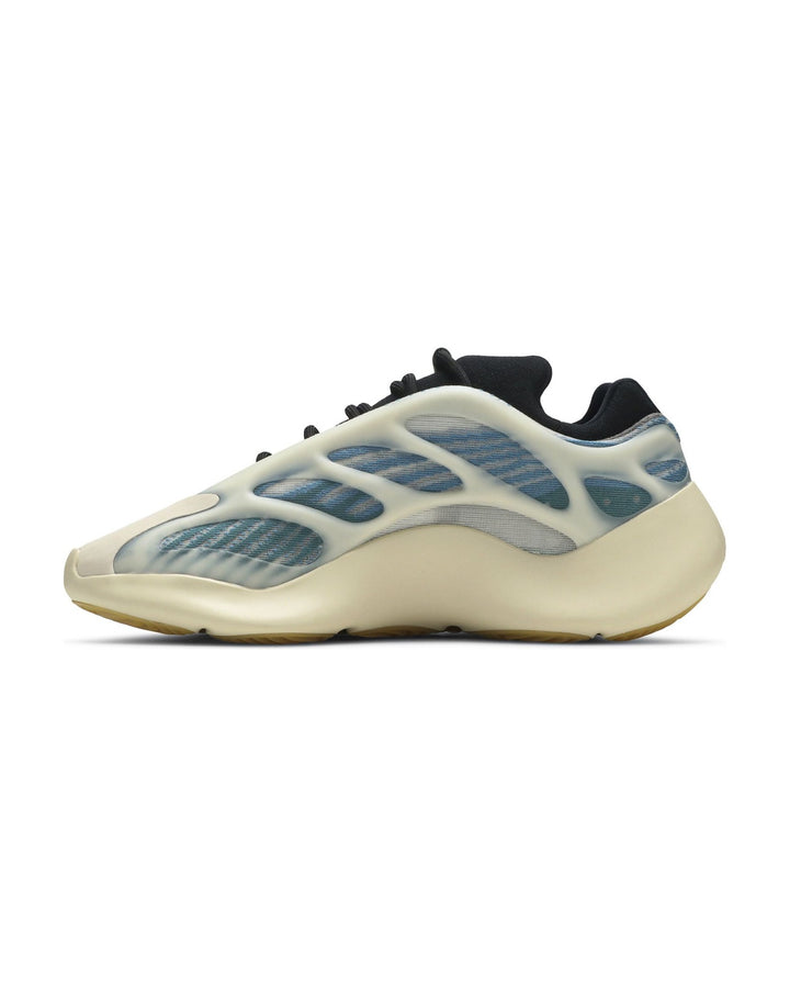 ADIDAS YEEZY UNISEX 700 V3 KYANITE סניקרס אדידס ייזי 700 V3 שמנת ותכלת יוניסקס