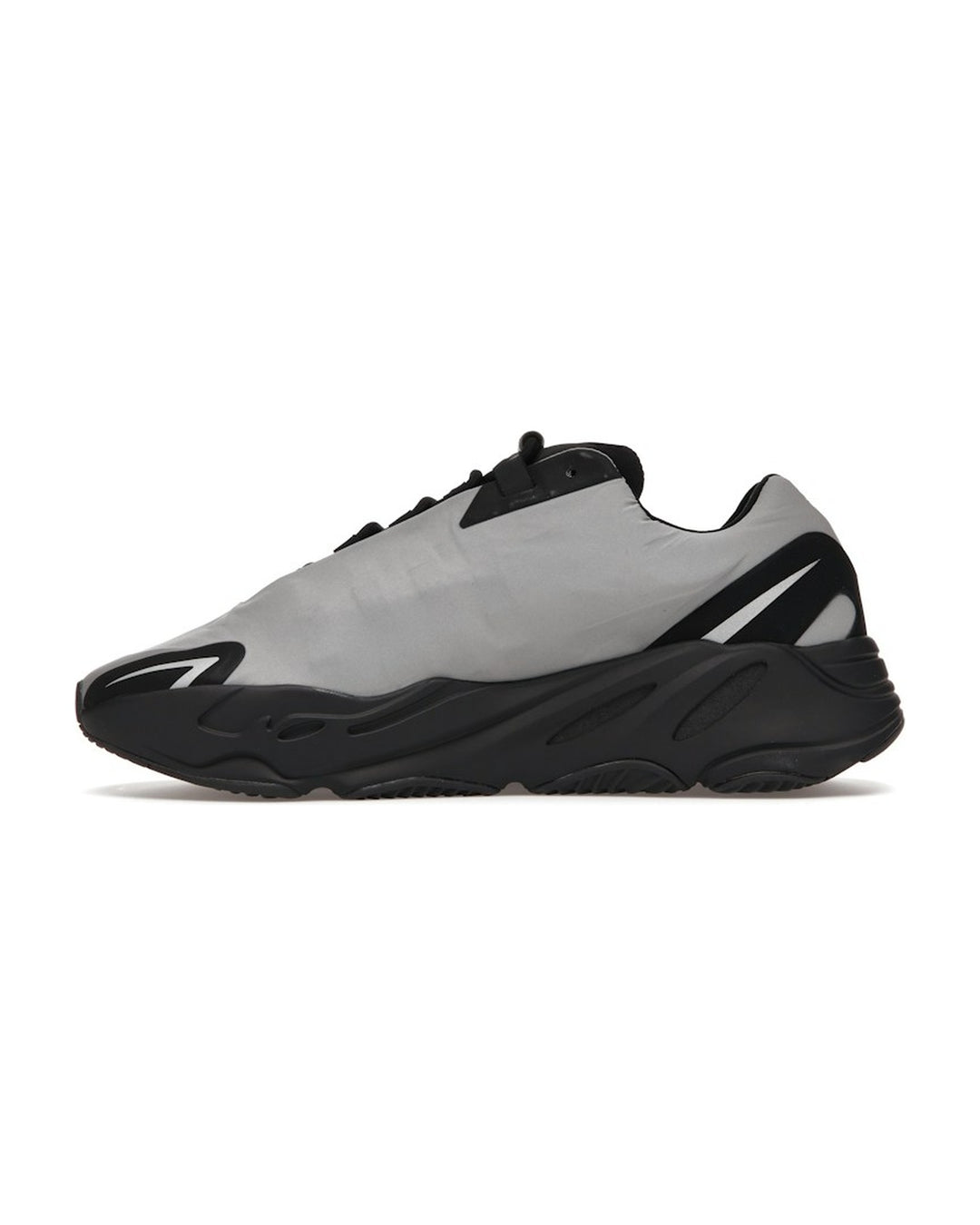 ADIDAS YEEZY UNISEX BOOST 700 MNVN METALLIC סניקרס אדידס ייזי בוסט 700 כסוף מטאלי יוניסקס