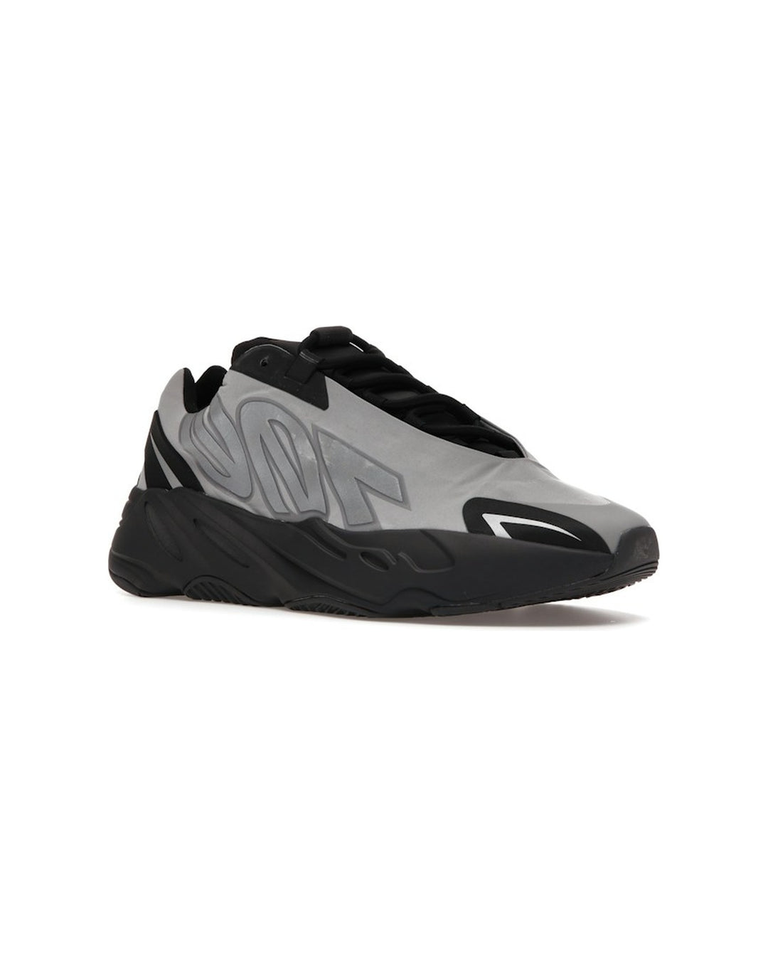 ADIDAS YEEZY UNISEX BOOST 700 MNVN METALLIC סניקרס אדידס ייזי בוסט 700 כסוף מטאלי יוניסקס