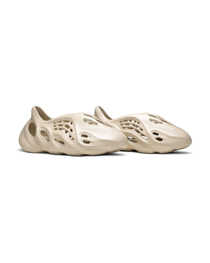ADIDAS YEEZY FOAM RUNNER SAND